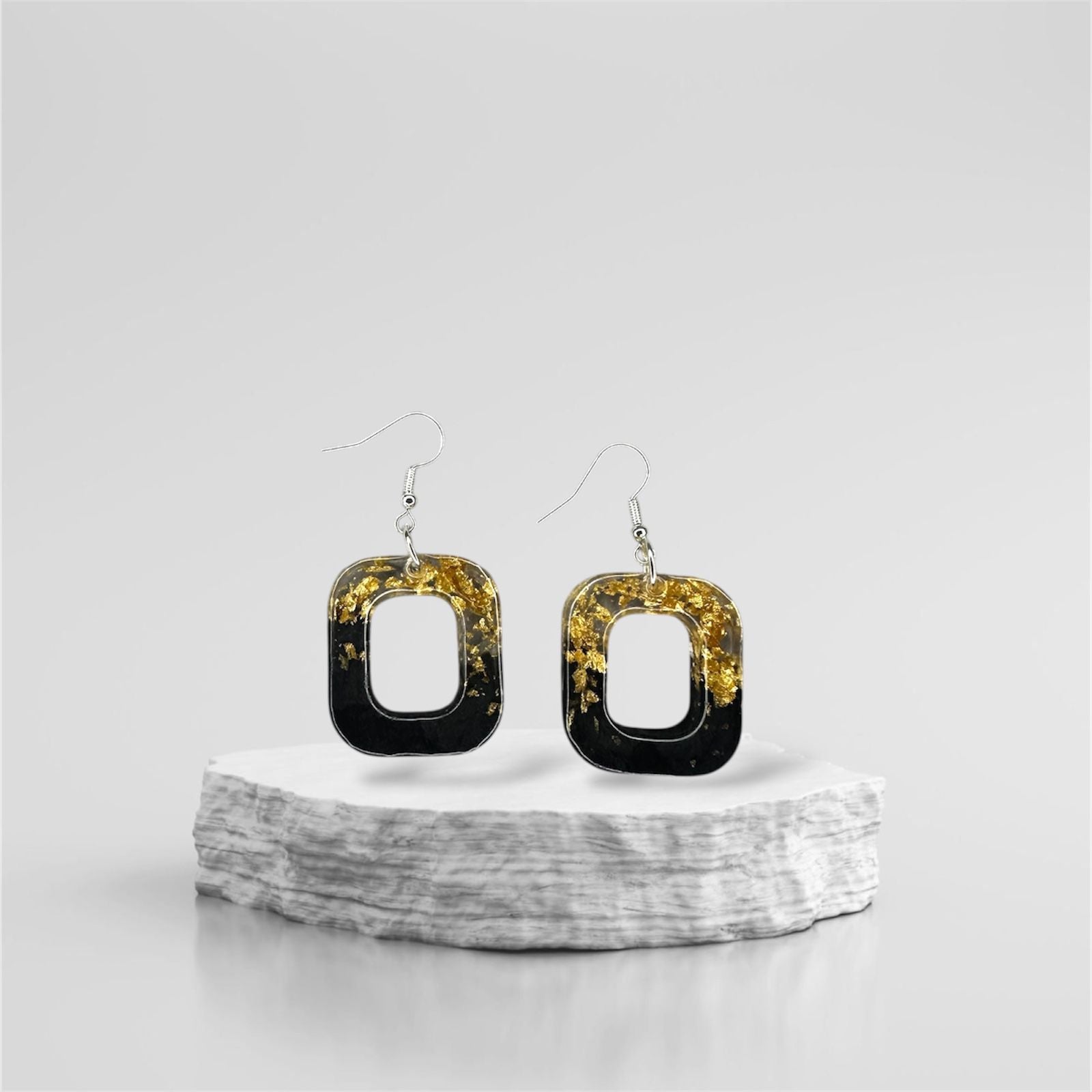 Pendientes cuadrados de resina bicolor